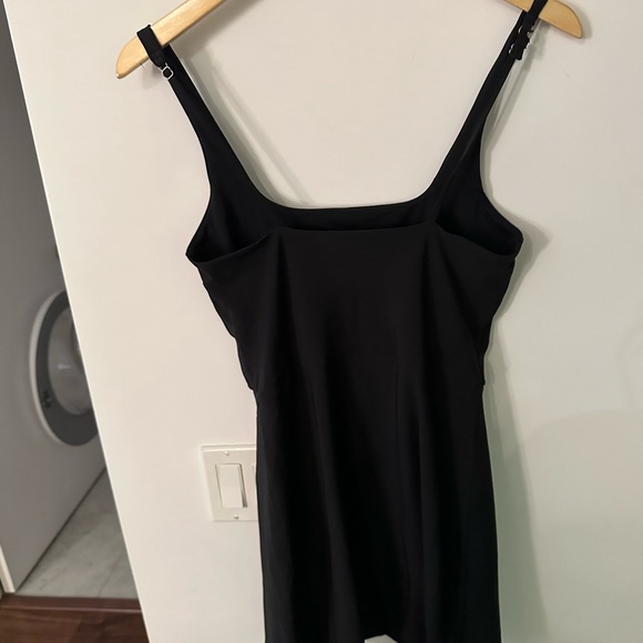 A&F active dress with skort - Abercrombie & Fitch - Picture 4 of 4